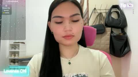 yrdrmgrl_jennie26 online show from 03-11-26, 08:26