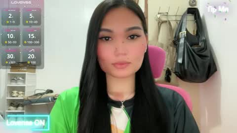 yrdrmgrl_jennie26 online show from 05-04-26, 08:38