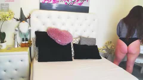 Yssabel online show from 03-26-26, 05:24