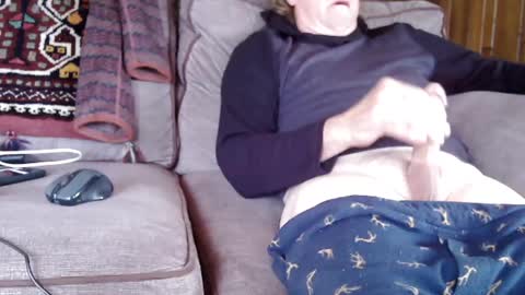 ytsim58 online show from 04-28-26, 03:06