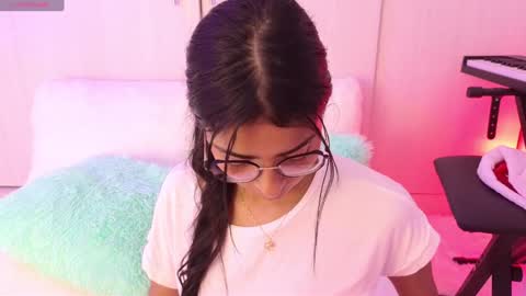 Yurani online show from 12-20-24, 02:52