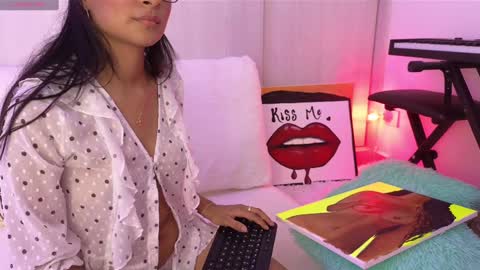 Yurani online show from 01-24-25, 03:22