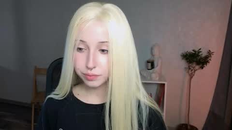 Misa online show from 03-16-26, 06:34