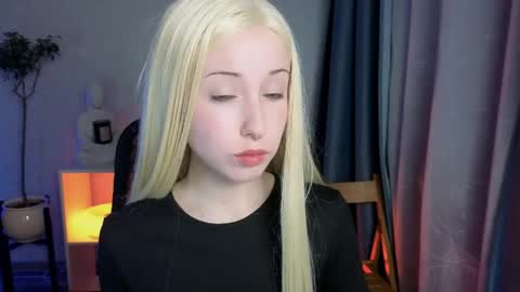 Misa online show from 04-15-26, 05:42