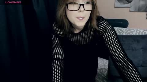 Snapshot of yukishine chatting on 04-15-26, 04:25 YukiShine online show from 04-15-26, 04:25