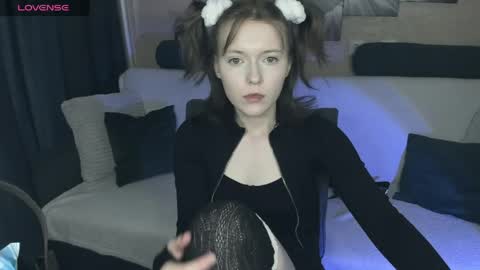 Snapshot of yukishine chatting on 04-27-26, 11:19 YukiShine online show from 04-27-26, 11:19