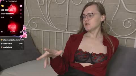 Yuko online show from 10-23-25, 03:28