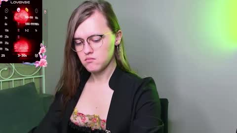 Yuko online show from 11-27-25, 03:25