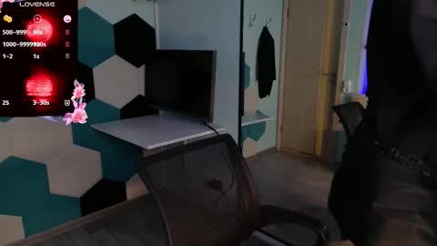 Yuko online show from 12-17-25, 08:15