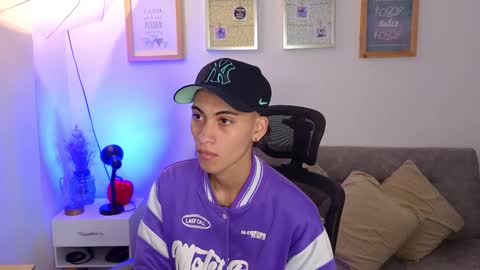 yulian_vasquez online show from 11-10-25, 12:26