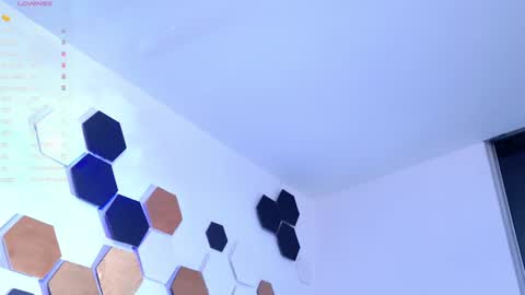 yulian 2811 online show from 03-01-25, 06:24