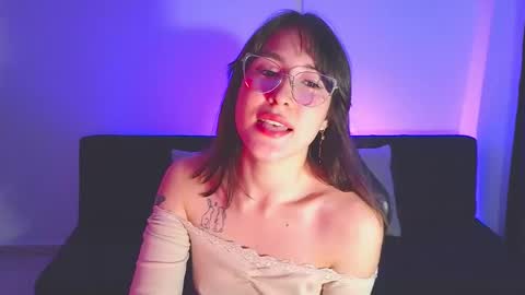 Yulienne online show from 05-10-26, 01:00