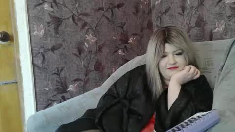 Snapshot of yuliiared chatting on 05-01-26, 12:54 yuliiared online show from 05-01-26, 12:54