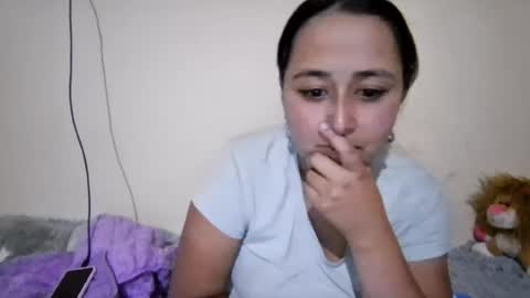 Snapshot of yulyorozco2020 chatting on 05-31-26, 04:31 yulyorozco2020 online show from 05-31-26, 04:31