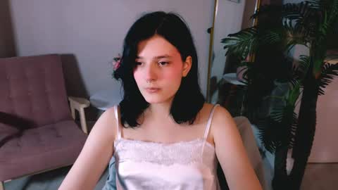 Yumi online show from 04-12-26, 01:38