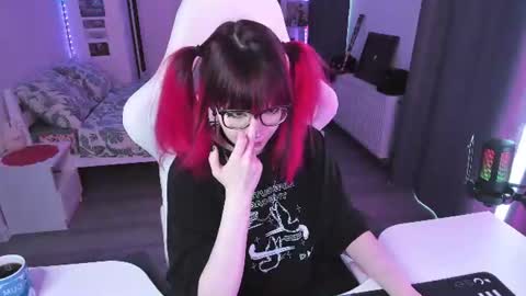 Yumi 3 online show from 07-19-26, 11:14
