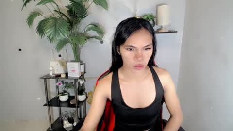 Snapshot of yumiexx chatting on 07-14-26, 02:05 CALL ME YUMLEXX online show from 07-14-26, 02:05