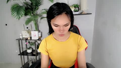 Snapshot of yumiexx chatting on 07-17-26, 10:33 CALL ME YUMLEXX online show from 07-17-26, 10:33