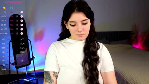 Snapshot of yumiyammy chatting on 12-22-24, 09:53 YumemiyaYumi online show from 12-22-24, 09:53