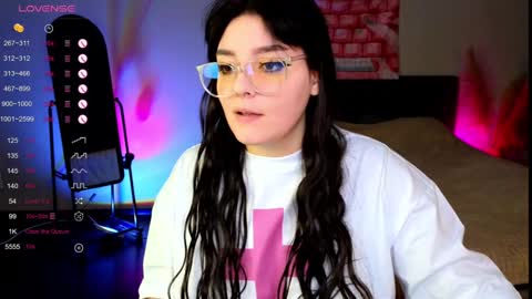 Snapshot of yumiyammy chatting on 01-02-25, 09:18 YumemiyaYumi online show from 01-02-25, 09:18