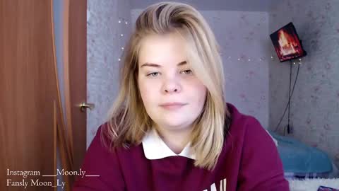 Snapshot of yumm_lolly chatting on 12-15-24, 10:28 Polly online show from 12-15-24, 10:28