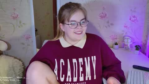 Snapshot of yumm_lolly chatting on 10-21-25, 05:46 Polly online show from 10-21-25, 05:46