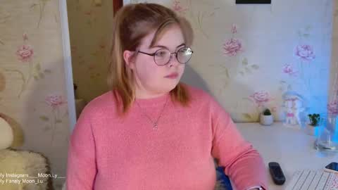 Snapshot of yumm_lolly chatting on 10-23-25, 06:17 Polly online show from 10-23-25, 06:17