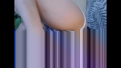 Snapshot of yummy72747 chatting on 11-03-25, 10:27 yummy72747 online show from 11-03-25, 10:27