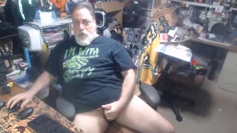 yummyflguy online show from 04-22-26, 09:16