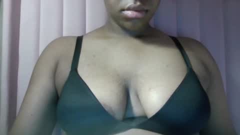 Snapshot of yummygirl659346 chatting on 08-01-26, 12:48 yummygirl659346 online show from 08-01-26, 12:48