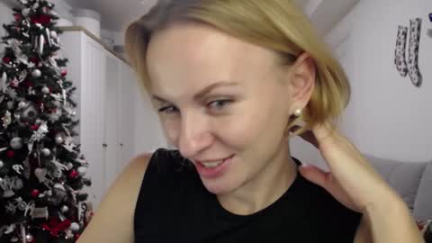 Snapshot of yummylilya chatting on 12-01-24, 04:29 Lillya online show from 12-01-24, 04:29