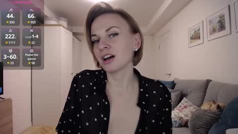 Snapshot of yummylilya chatting on 02-09-25, 05:22 Lillya online show from 02-09-25, 05:22