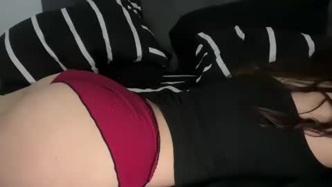 yummyybby online show from 10-24-25, 06:26