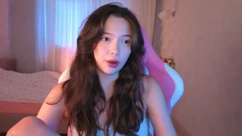 Yuna online show from 06-28-26, 12:16