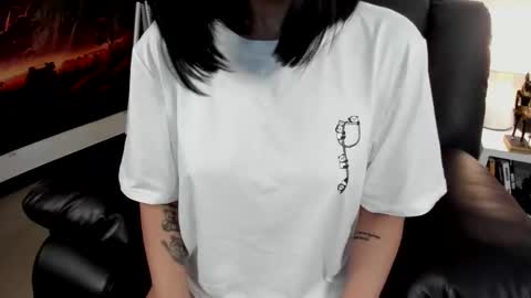 Yuna online show from 04-23-26, 04:53