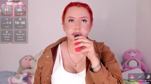 yunahott_ online show from 10-22-25, 04:24