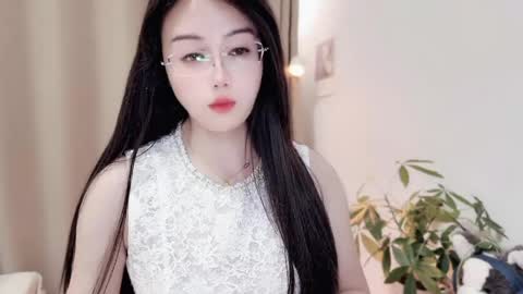 YunEr online show from 04-23-26, 01:02