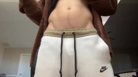 Snapshot of yungbull06 chatting on 02-14-25, 06:29 Yung Bull online show from 02-14-25, 06:29