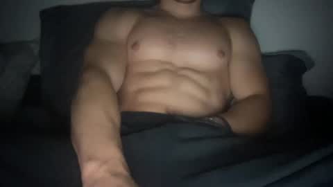 Snapshot of yungbull06 chatting on 09-15-25, 03:06 Yung Bull online show from 09-15-25, 03:06