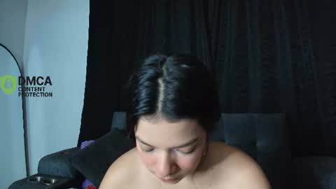 Snapshot of yungelitamor_ chatting on 06-25-26, 05:12 ELITA online show from 06-25-26, 05:12