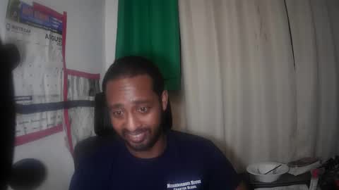 Snapshot of yungma chatting on 10-27-25, 01:42 yungswade online show from 10-27-25, 01:42