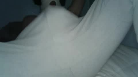 Snapshot of yungryan19 chatting on 09-12-25, 07:52 yungryan19 online show from 09-12-25, 07:52