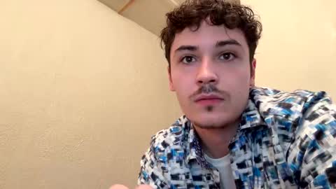 yungstudbev online show from 10-07-25, 05:32