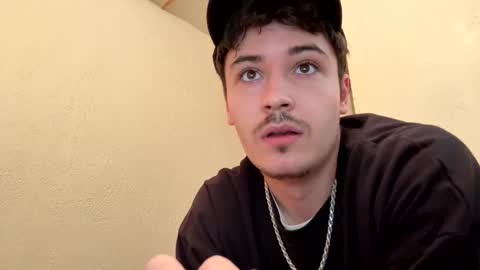 yungstudbev online show from 10-09-25, 06:39