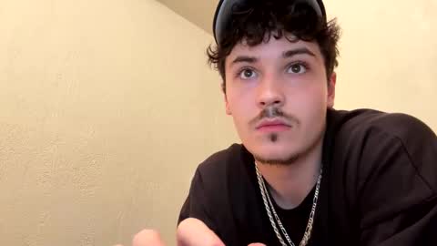 yungstudbev online show from 10-23-25, 12:32