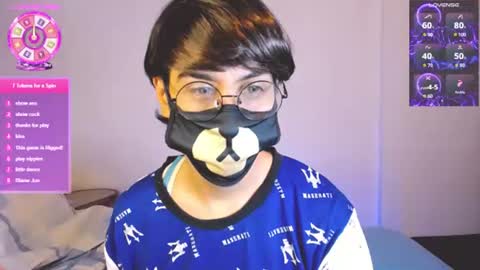 Snapshot of yuniorb chatting on 06-15-26, 02:58 the puppy boy online show from 06-15-26, 02:58