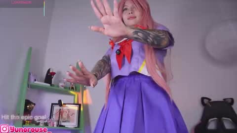 yunorose_ online show from 10-26-25, 06:41