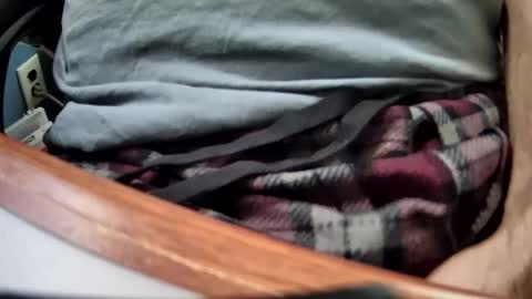 yuppers1234 online show from 09-17-25, 04:19