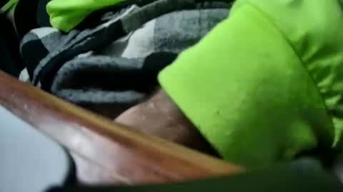 yuppers1234 online show from 10-31-25, 06:53