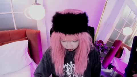 Yuri Kay online show from 05-30-26, 08:28